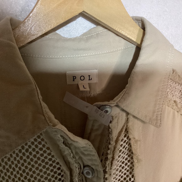 POL Collar Neck Oversized Fit Vest | Cream | Stud & Mesh Details | New with Tags - Picture 3 of 5